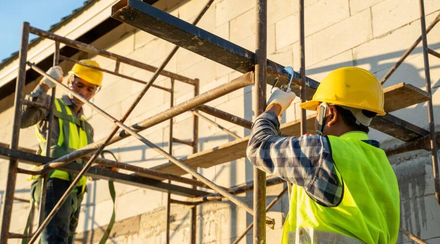 Expert Emergency Roof Repairs services in Hiawassee, GA